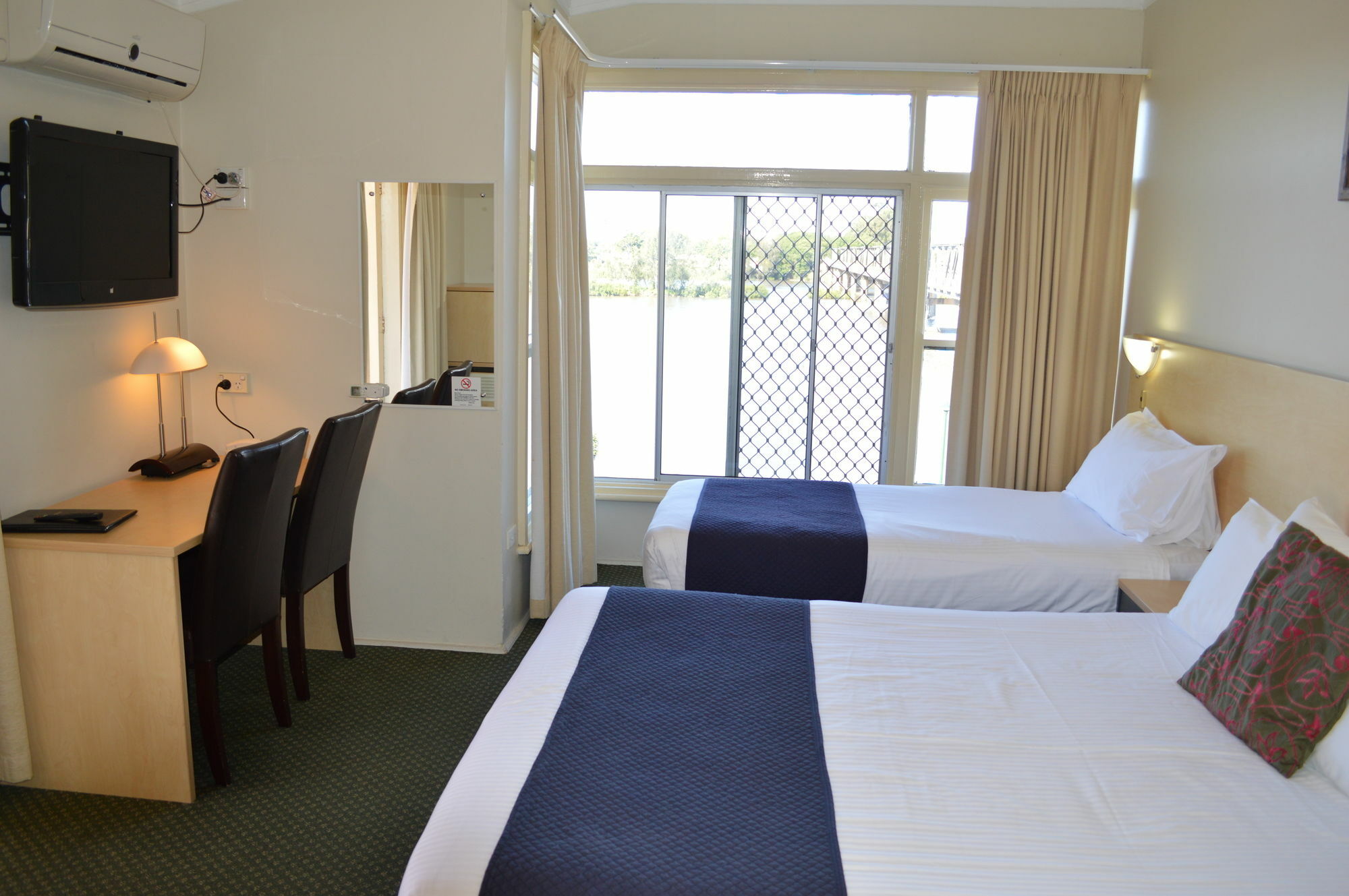 Taree Motor Inn מראה חיצוני תמונה
